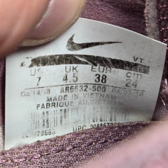 Nike Air Vapormax 2019 Plum Chalk Athletic Gym Daily Sneaker Womens 7 AR6632-500 - Picture 14 of 14